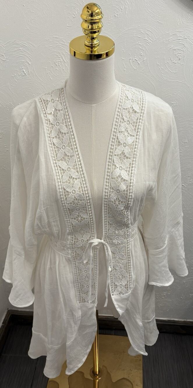Love Tree Lightweight Crochet Lace Kimono Cardigan Size Medium White Coverup